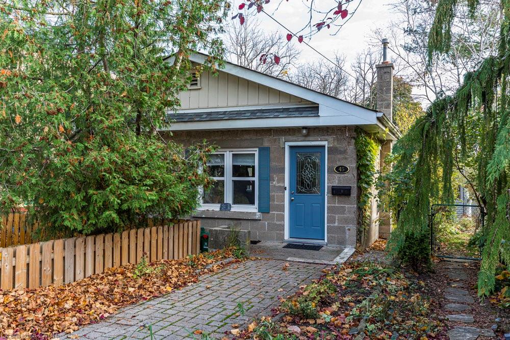 45 Market St N, Dundas, ON L9H 2Y6