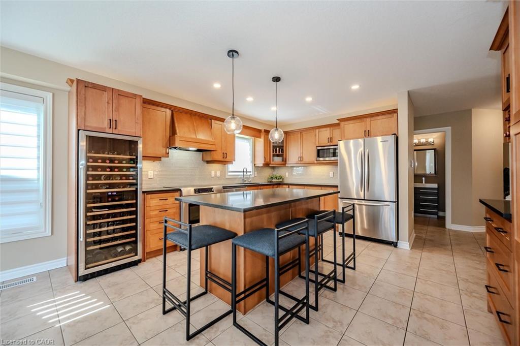 16 Hall Ave, Guelph, ON N1L 0B3