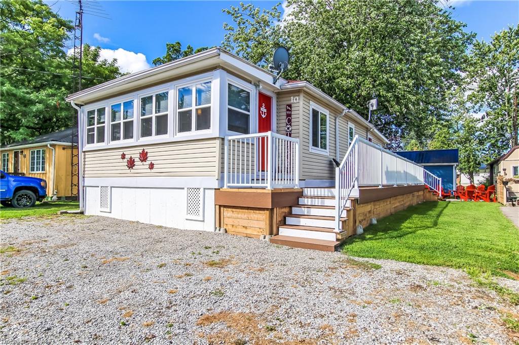 10 Fourth Ave, Long Point, ON N0E 1M0