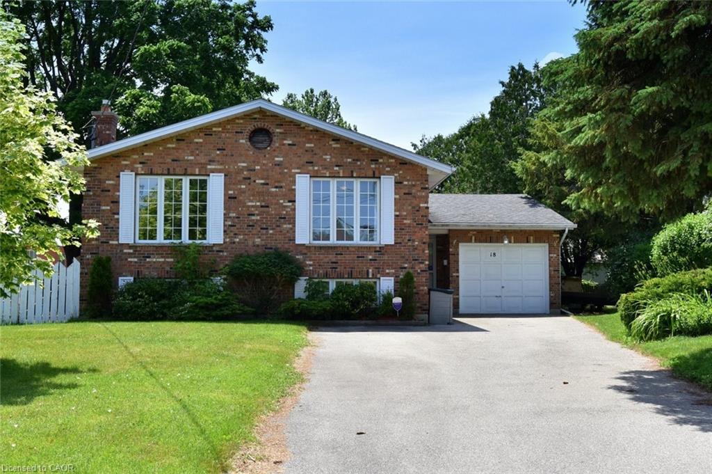 18 Clara Cres, Brantford, ON N3S 7C7