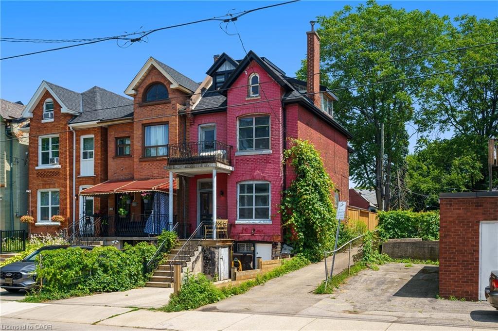 164 Catharine St N, Hamilton, ON L8L 4S5