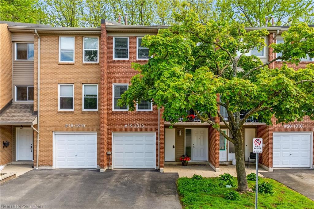 1310 Hampton Street Unit 19, Oakville, ON L6H 2S6