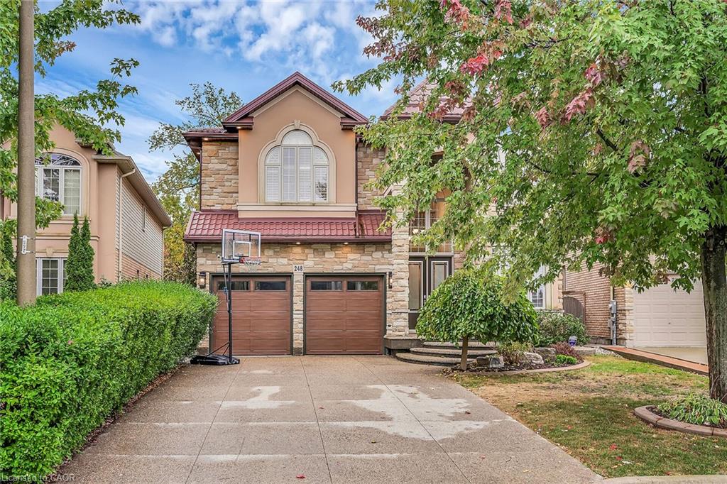 248 Cloverleaf Dr, Hamilton, ON L9K 1T2