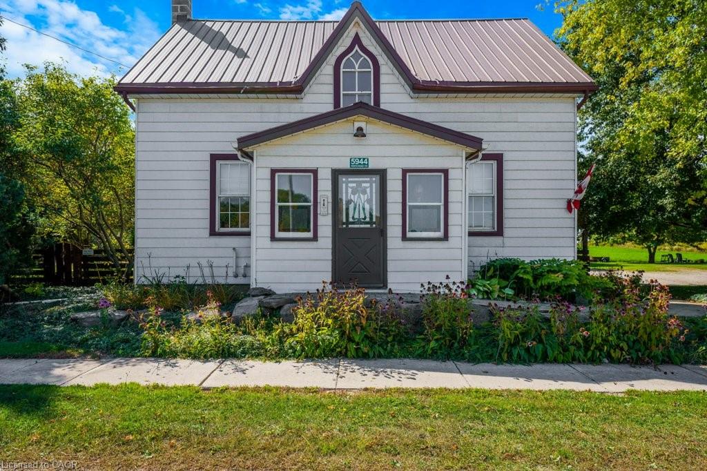 5944 Perth Road 119, Perth East, ON N0K 1C0