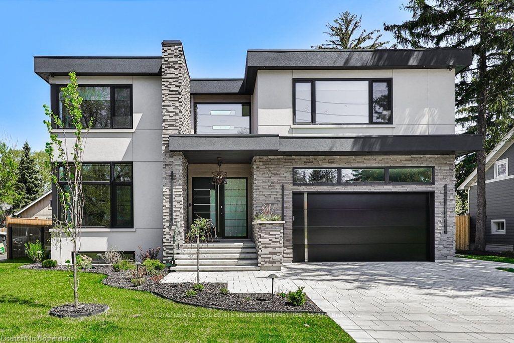 1617 Trotwood Ave, Mississauga, ON L5G 3Z8