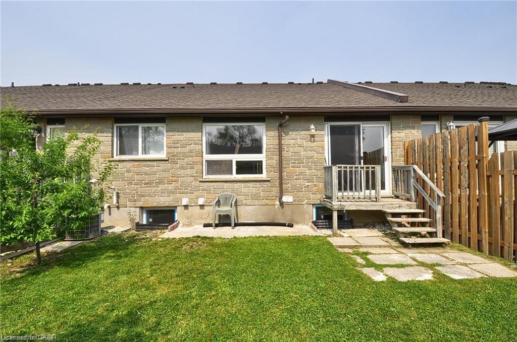 33 Bankside Dr, Kitchener, ON N2N 3L3