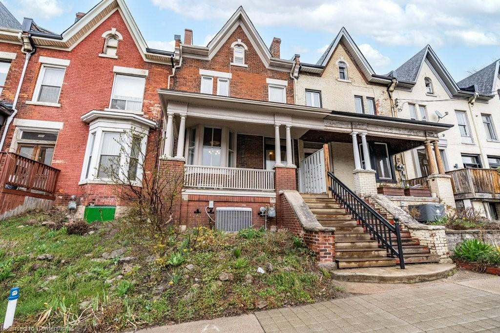 282 Main St W, Hamilton, ON L8P 1J8