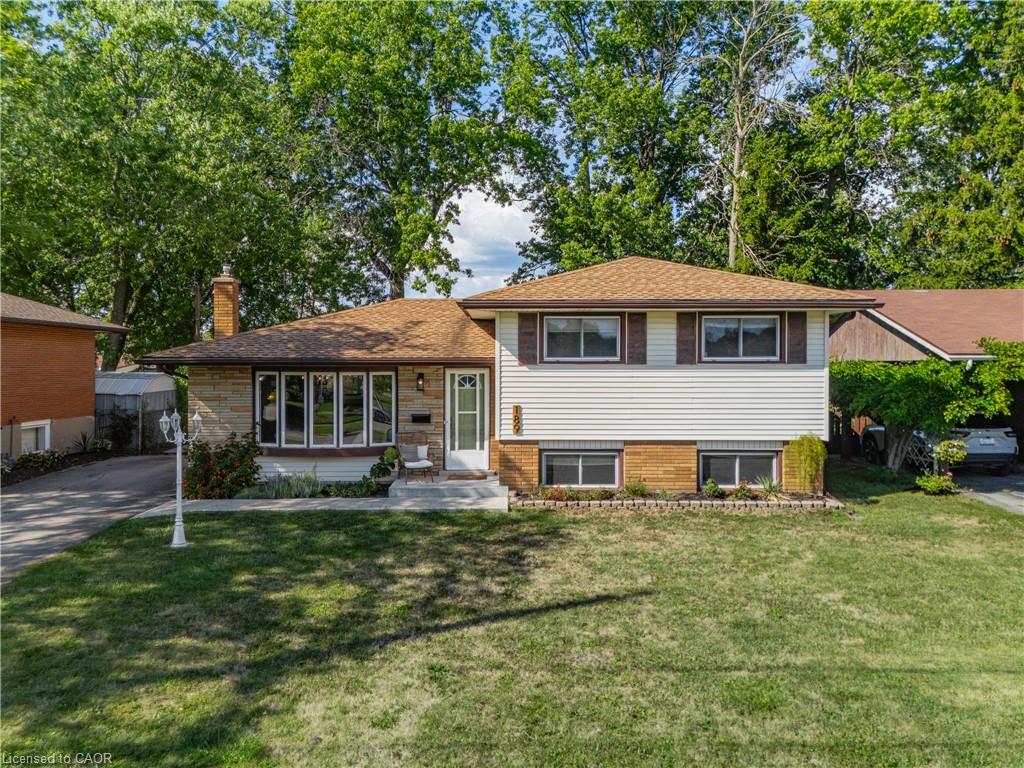 189 Lavinia St, Fort Erie, ON L2A 2G1
