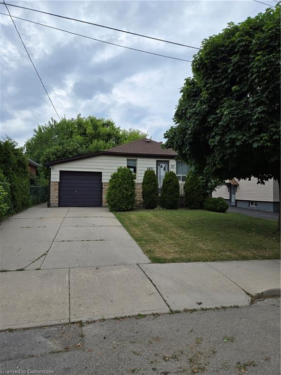 218 E 44th St, Hamilton, ON L8T 3H6