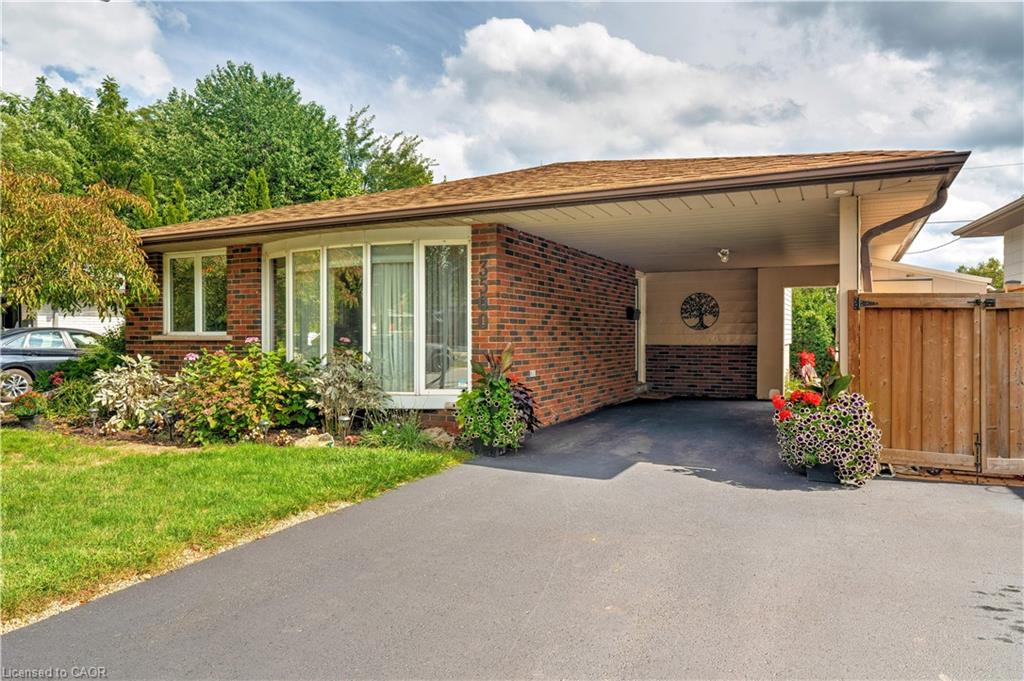 3500 Rockwood Dr, Burlington, ON L7N 2R3