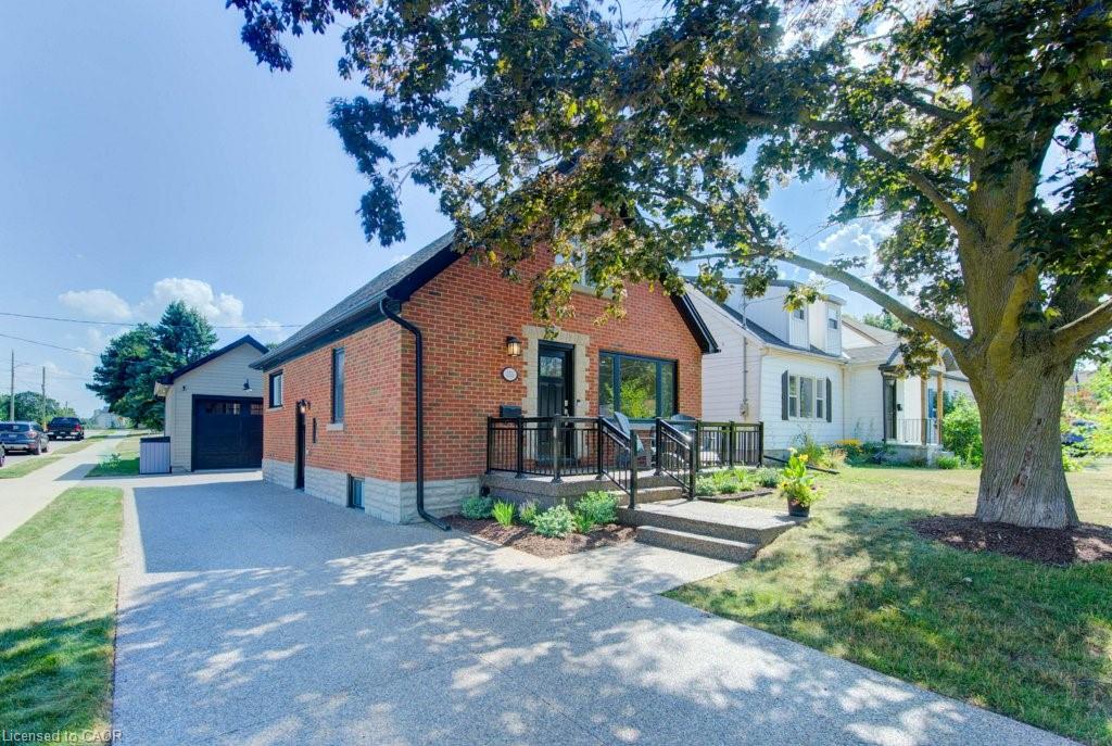 355 Blucher Blvd, Kitchener, ON N2H 5W1