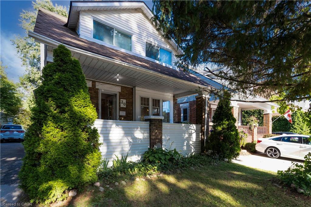 30 Troy St, Kitchener, ON N2H 1L8