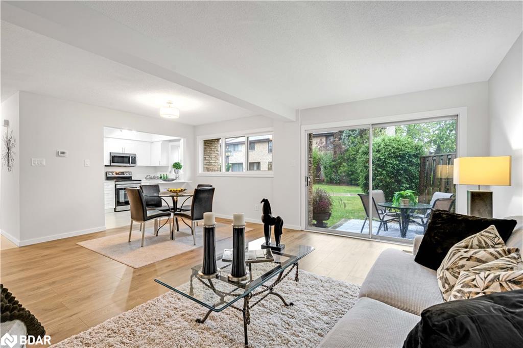 2605 Woodchester Drive Unit 57, Mississauga, ON L5K 2E3