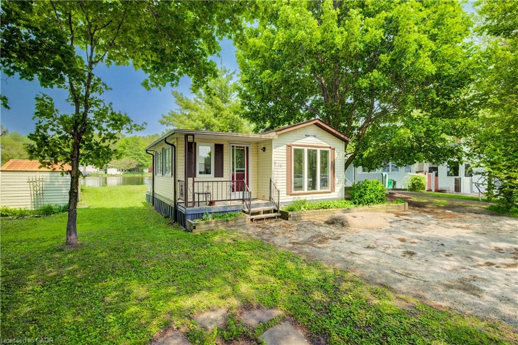 72 Lakeside Rd, Wellington North, ON N0G 2L0