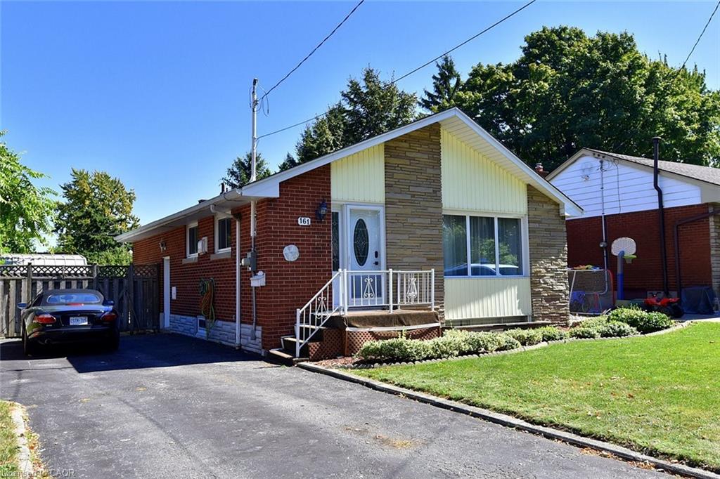 161 Kings Forest Dr, Hamilton, ON L8T 4K2