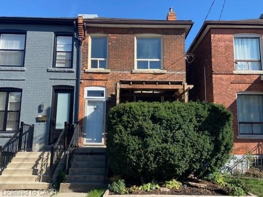 40 Madison Ave, Hamilton, ON L8L 5Y4