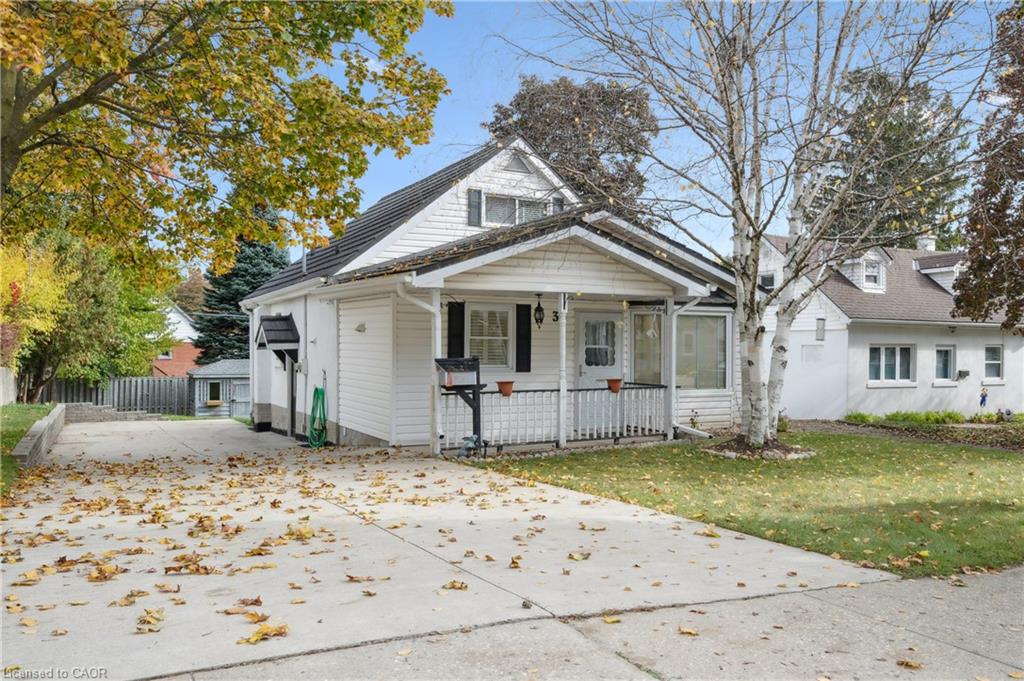 34 Belmont Ave E, Kitchener, ON N2M 4B9