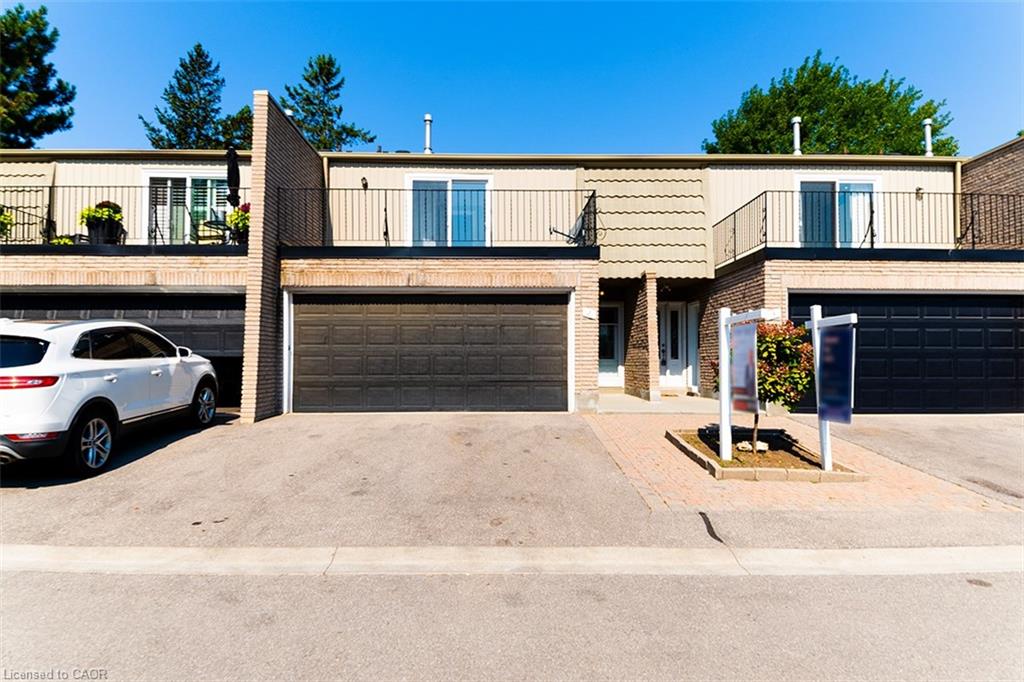 1011 White Oak Drive Unit 2, Burlington, ON L7T 2L3