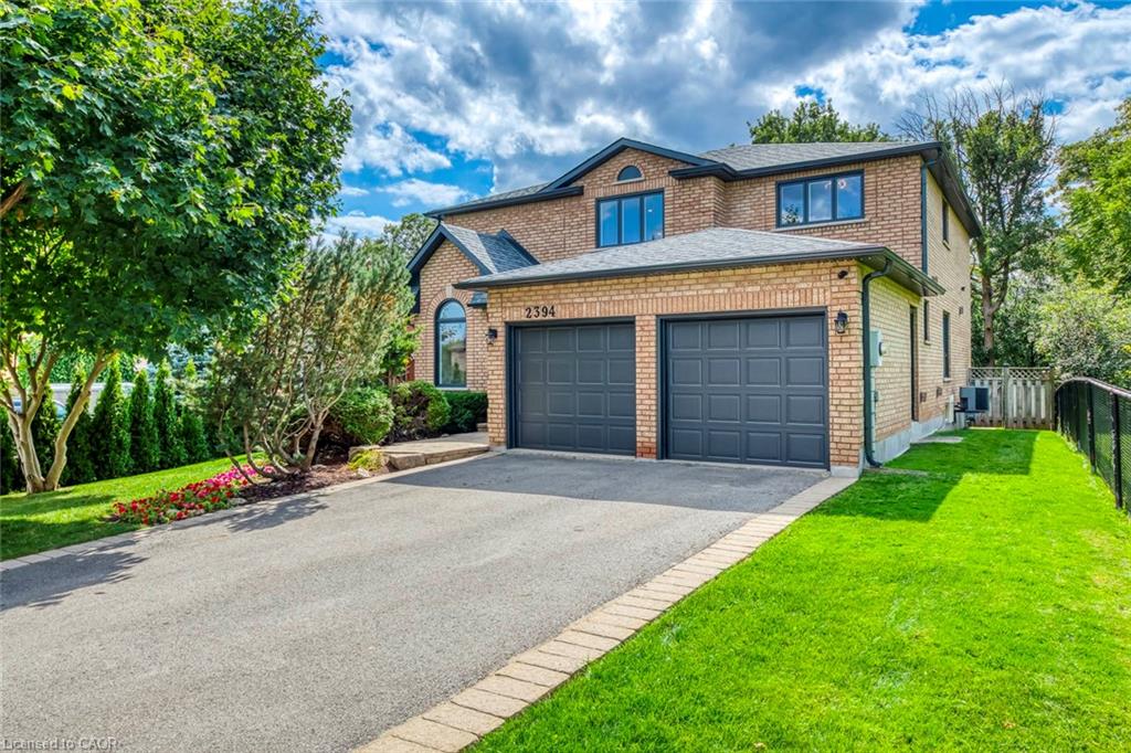 2394 Wynten Way, Oakville, ON L6J 7K9