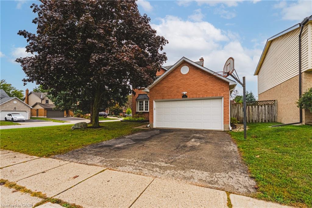 35 Cowan Blvd, Cambridge, ON N1T 1E6