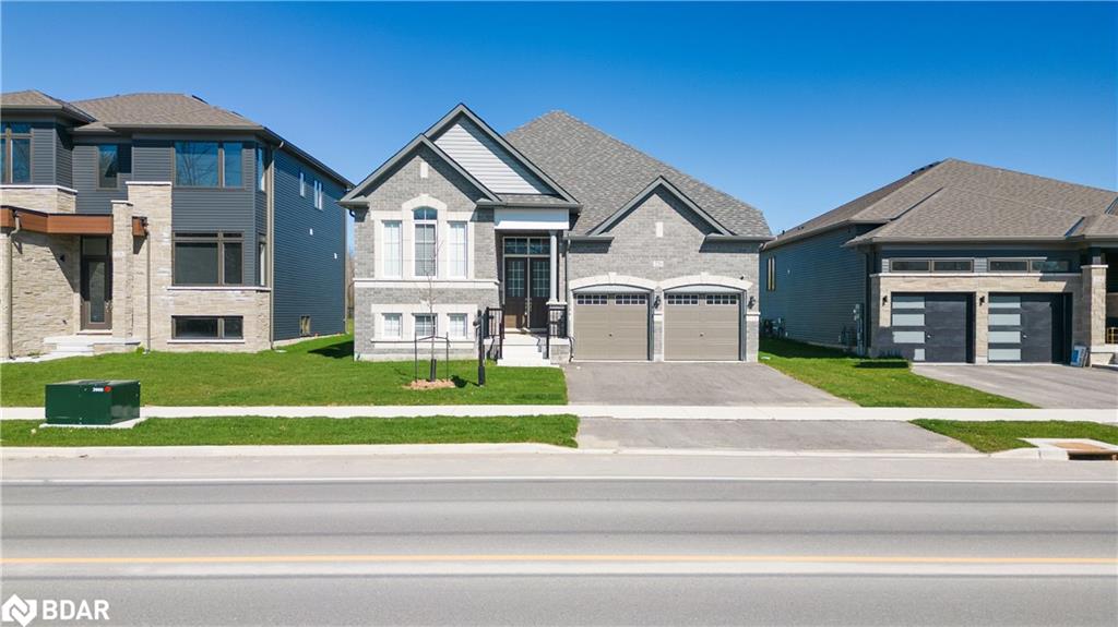 220 Ramblewood Dr, Wasaga Beach, ON L9Z 2B2