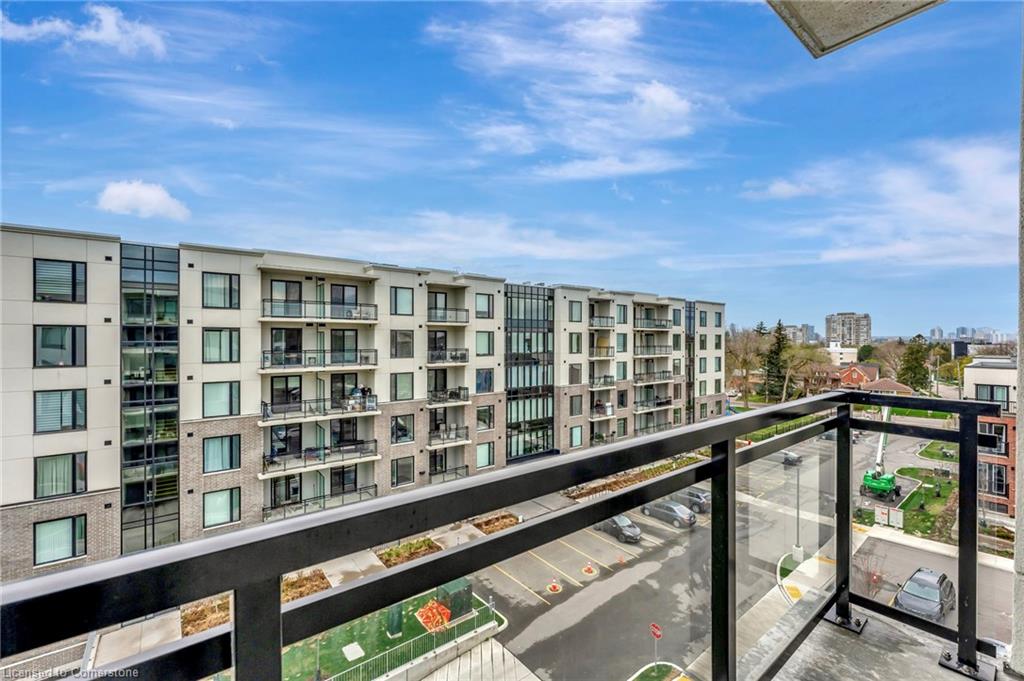 107 Roger Street Unit 516, Waterloo, ON N2J 0G3