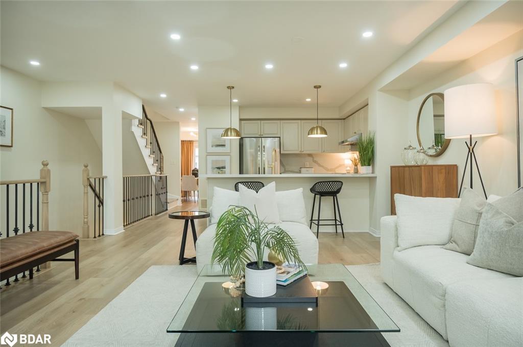3355 Thomas Street Unit 10, Mississauga, ON L5M 0N7