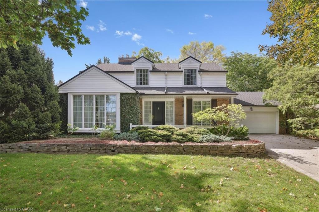 222 Strathcona Dr, Burlington, ON L7L 2C8