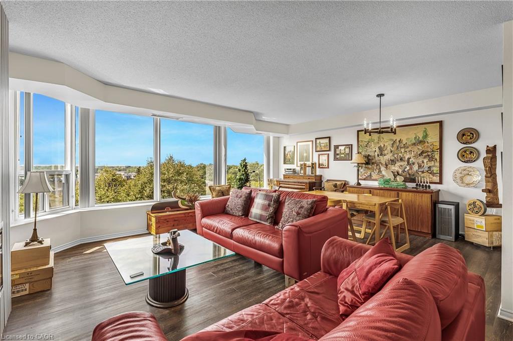 81 Scott Street Unit 707, St. Catharines, ON L2N 7L5