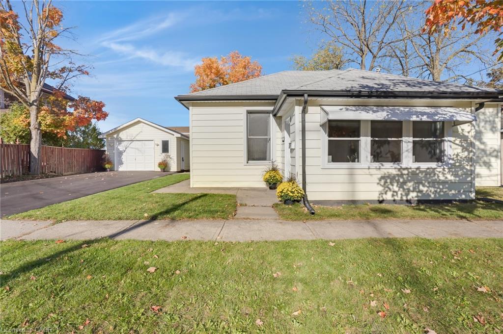 7 Frederick St S, Acton, ON L7J 2B7
