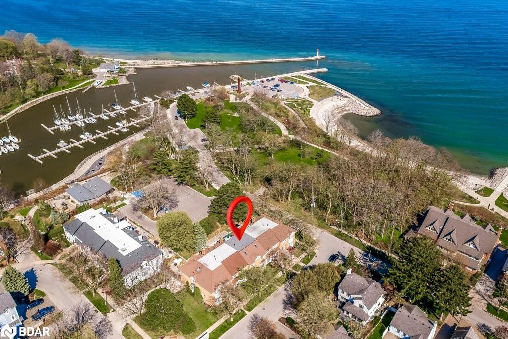21 Chisholm St, Oakville, ON L6K 3W2