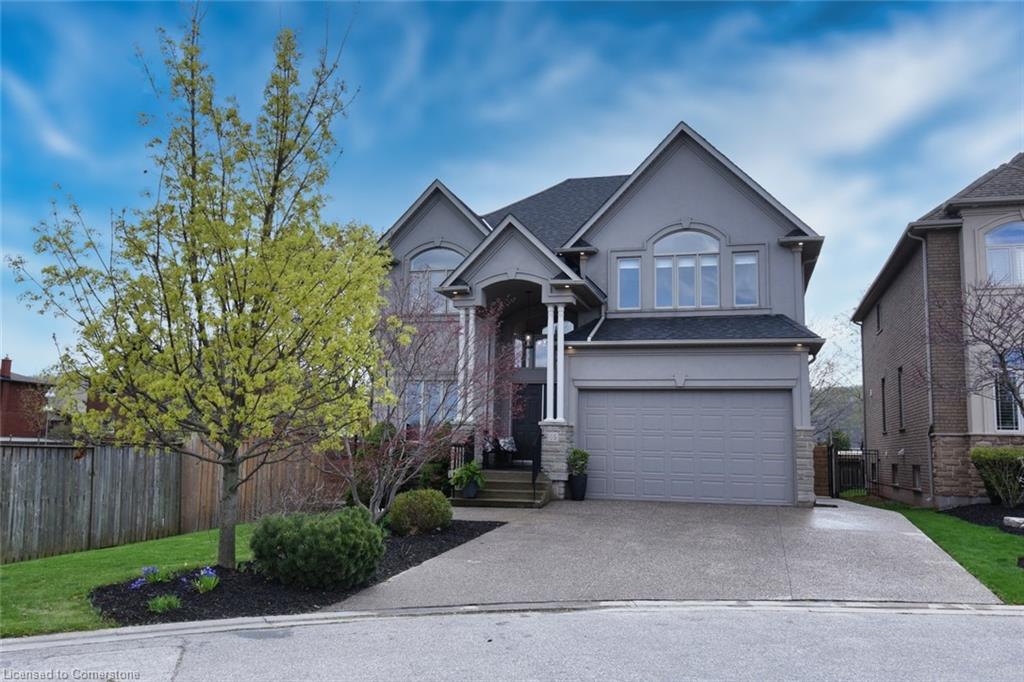 46 Parkmanor Dr, Hamilton, ON L8E 5L2