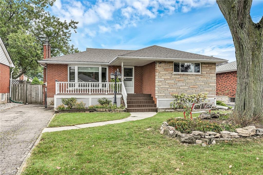 85 E 45th St, Hamilton, ON L8Y 3J9