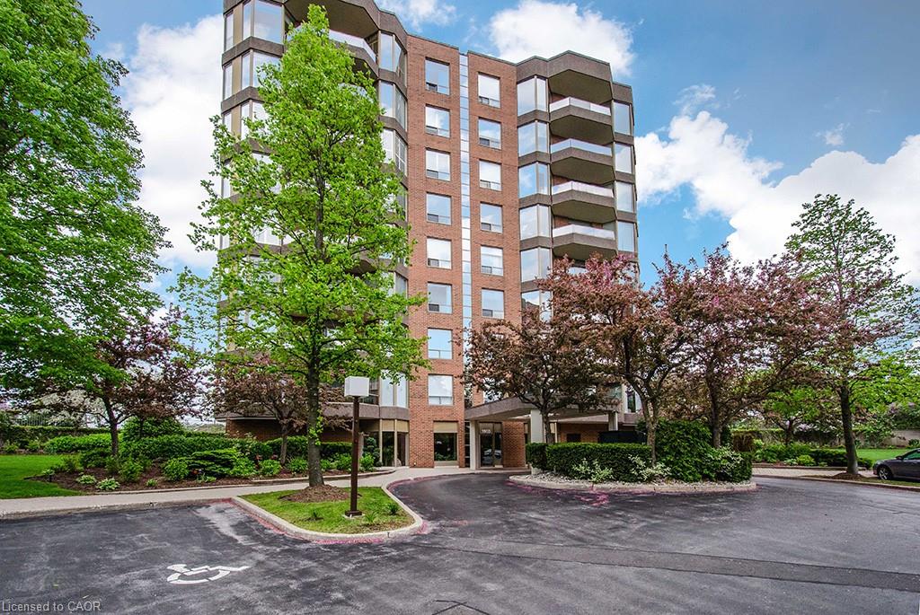 1903 Pilgrims Way Unit 504, Oakville, ON L6M 2X1