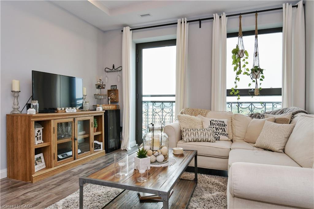 112 King Street E Unit 903, Hamilton, ON L8N 1A8