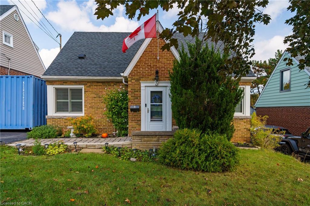 3 Montrose Ave, Hamilton, ON L8K 4X8