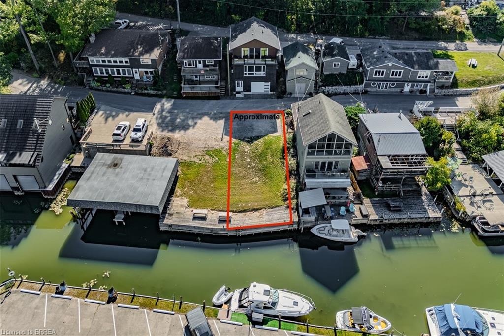 1 Douglas St, Port Dover, ON N0A 1N7