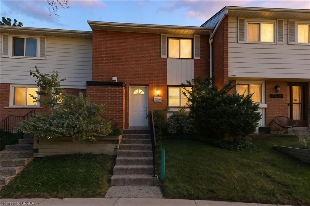 2107 Marine Drive Unit 21, Oakville, ON L6L 1B8