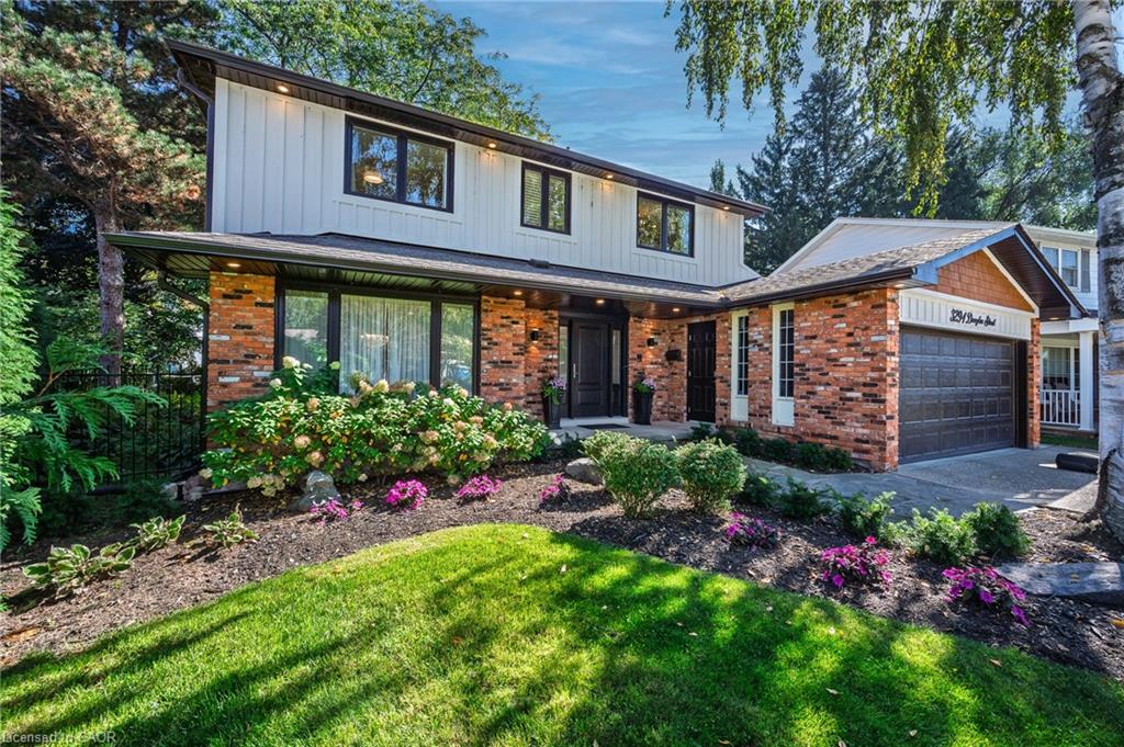 3294 Douglas St, Burlington, ON L7N 1G9