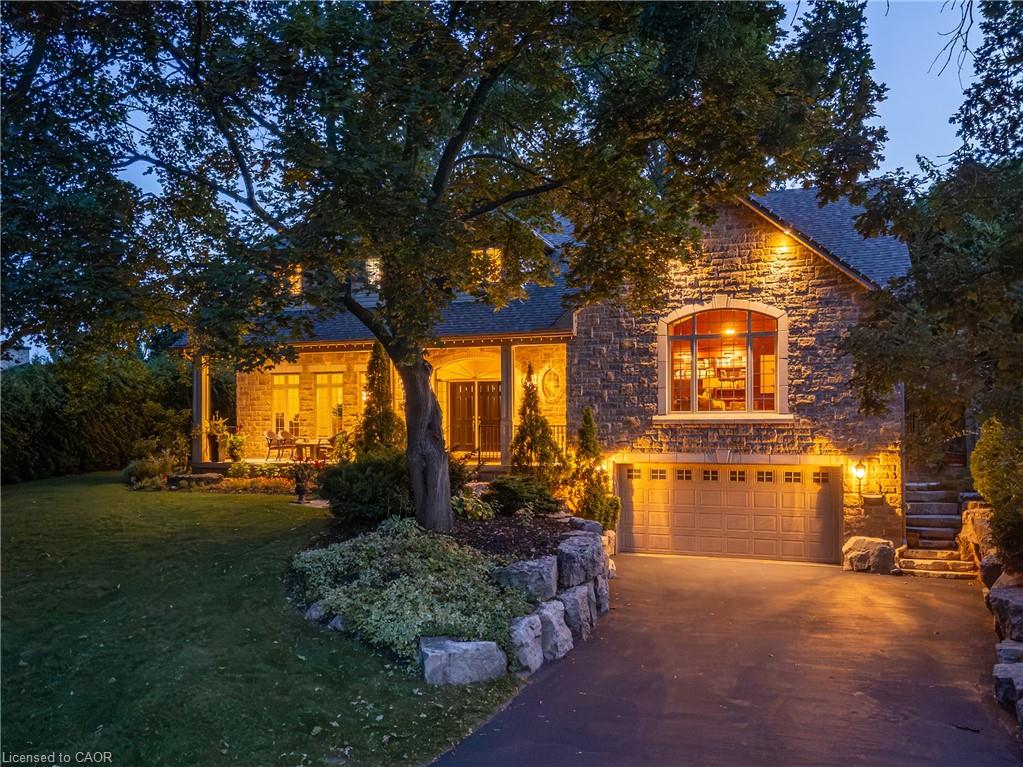 266 Tracina Dr, Oakville, ON L6L 4C2