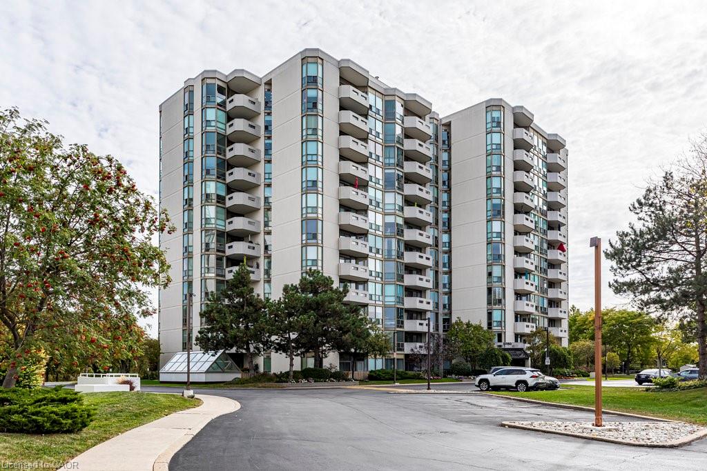 5080 Pinedale Avenue Unit 209, Burlington, ON L7L 5V7