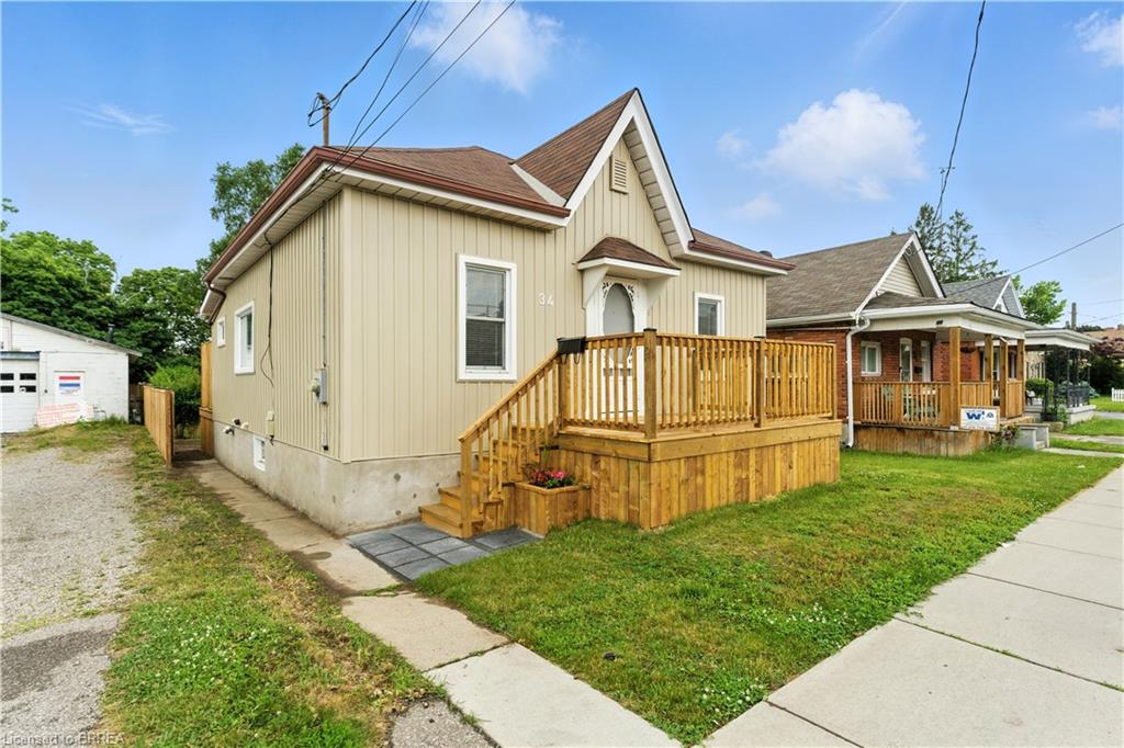 34 N Park St, Brantford, ON N3R 4J6