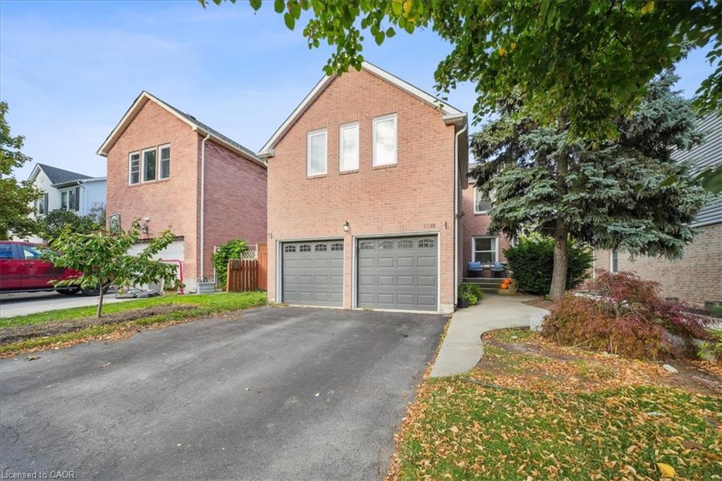 1173 Bridlewood Trl, Oakville, ON L6M 2L3