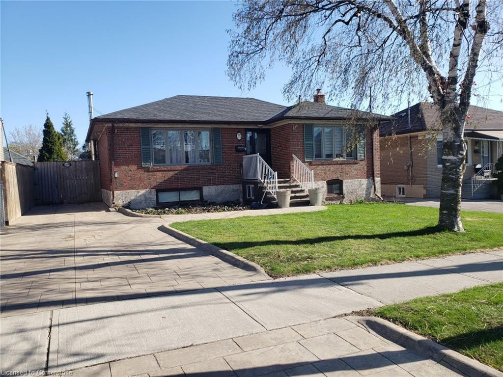 35 Marcia Ave, Toronto, ON M6B 2Y6