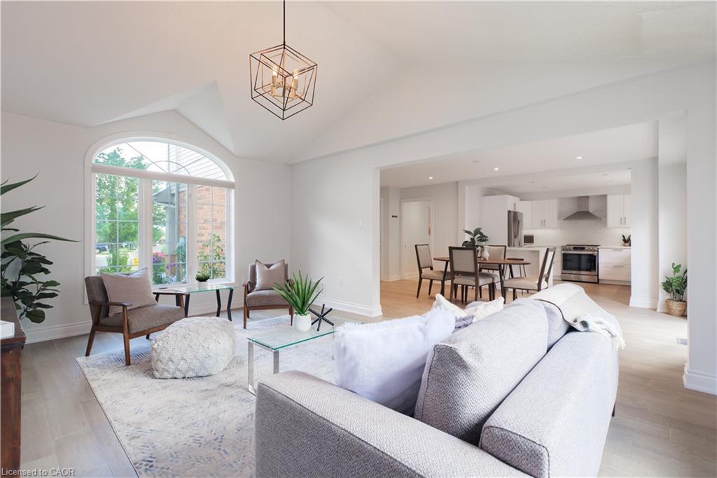 83 Benedict Pl, Hamilton, ON L9A 0A4