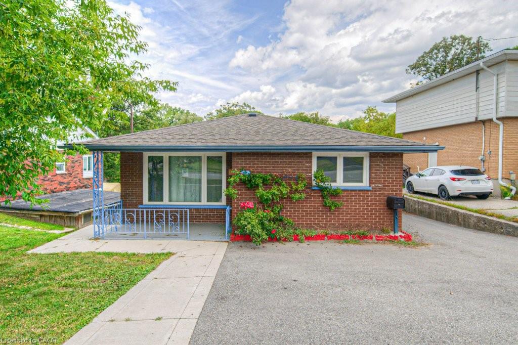 328 Clyde Rd, Cambridge, ON N1R 1L6