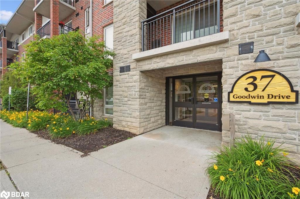 37 Goodwin Street Unit 212, Guelph, ON N1L 0E6