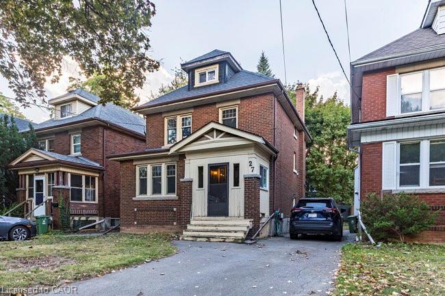27 Dromore Cres, Hamilton, ON L8S 4A8