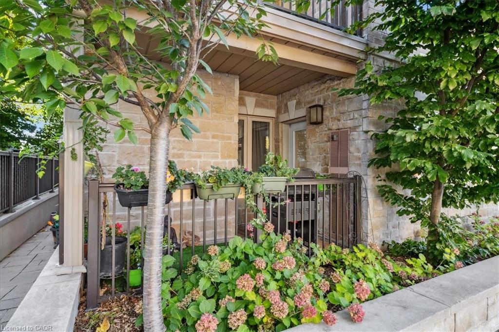 70 Stewart Street Unit 102 St, Oakville, ON L6K 1X5