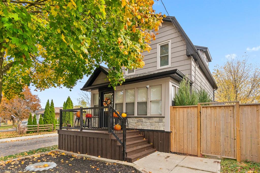 4297 E Avenue Unit 1, Lincoln, ON L0R 1B6